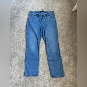 GAP Women's Straight Leg Blue Jeans